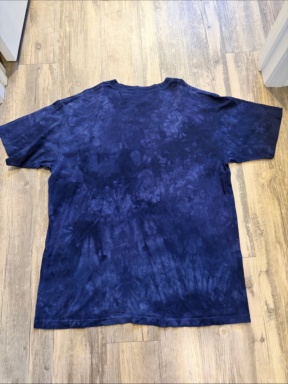 The Mountain Navy tie-dye T shirt - Picture 4 of 4